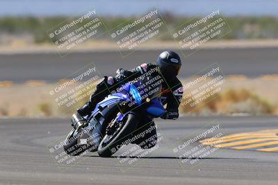 media/Oct-08-2022-SoCal Trackdays (Sat) [[1fc3beec89]]/Turn 14 (1050am)/